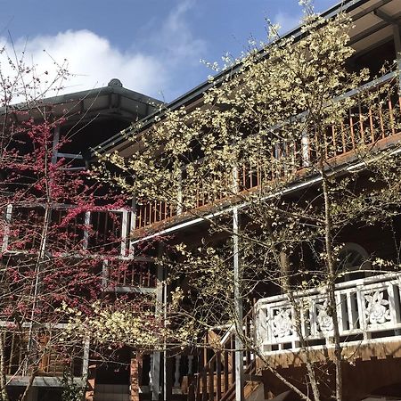 Villa Gemlu Lugu Exterior foto